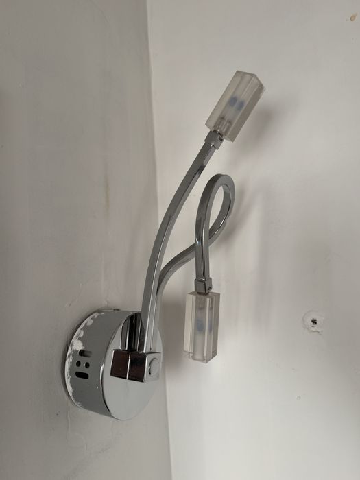 Продам настенные светильники