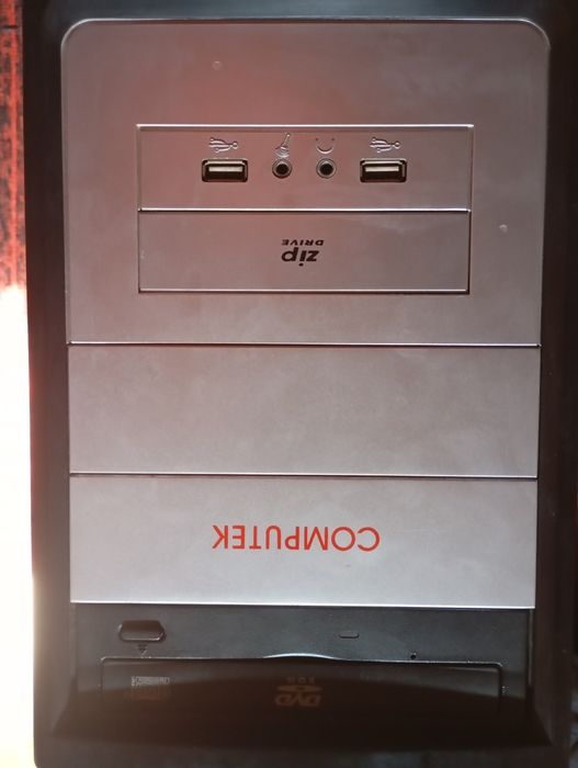 Stolni kampyuter keysni oʻzi faqat