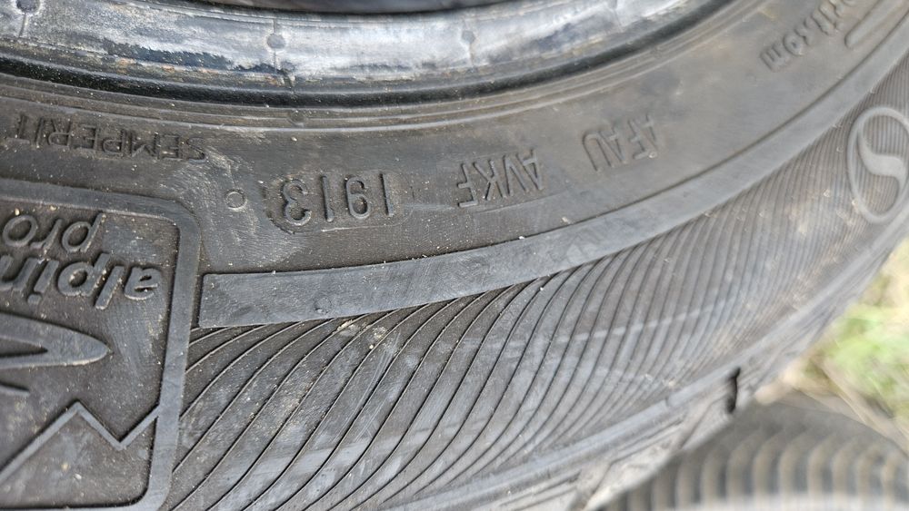 2бр гуми 165 70 14 семперит