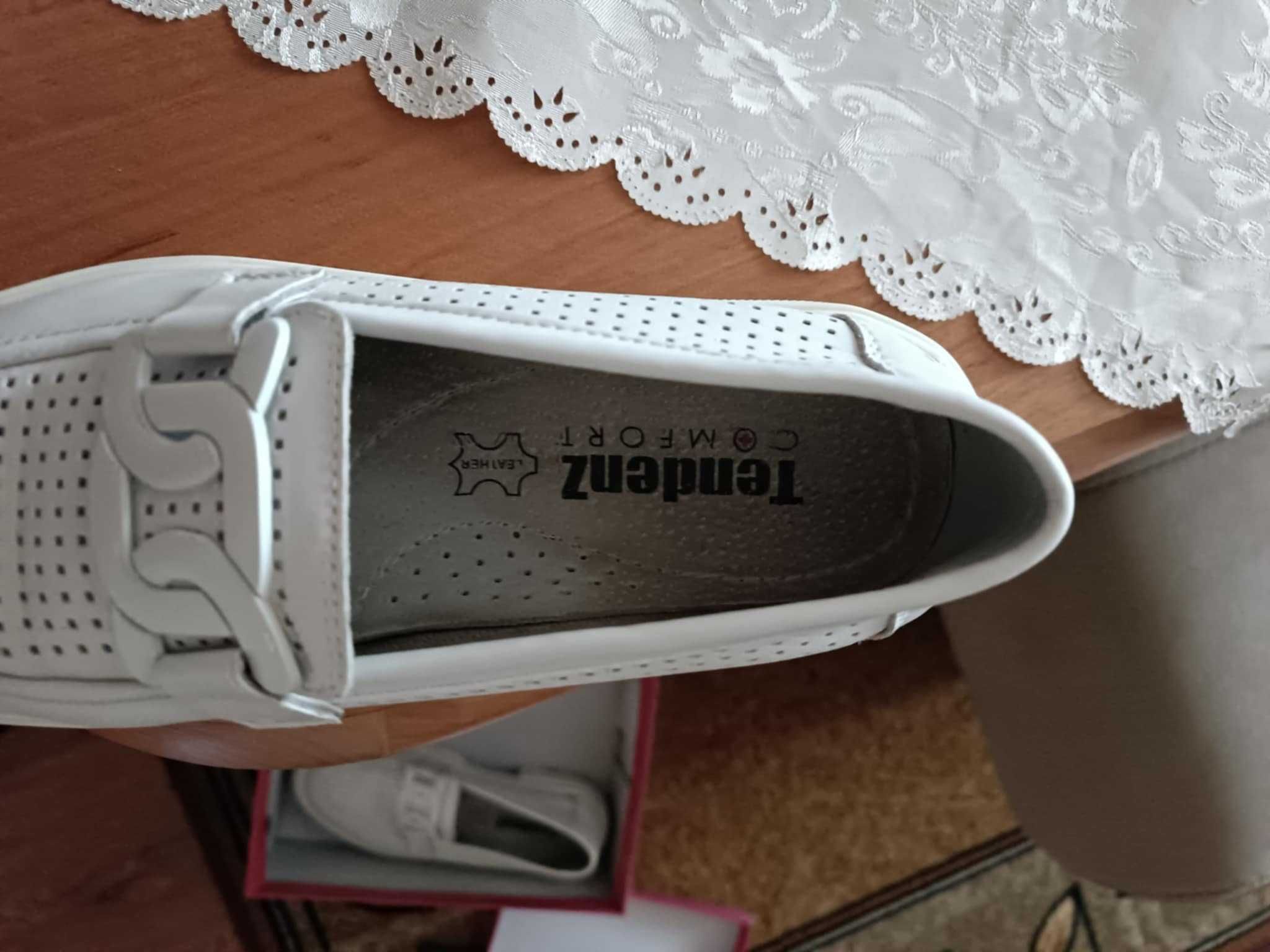 Дамски обувки Tendenz