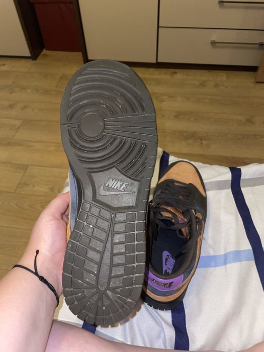 Vand Nike Dunk de piele intoarsa