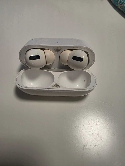 Слушалки Apple AirPods Pro A2190 за ремонт или за части
