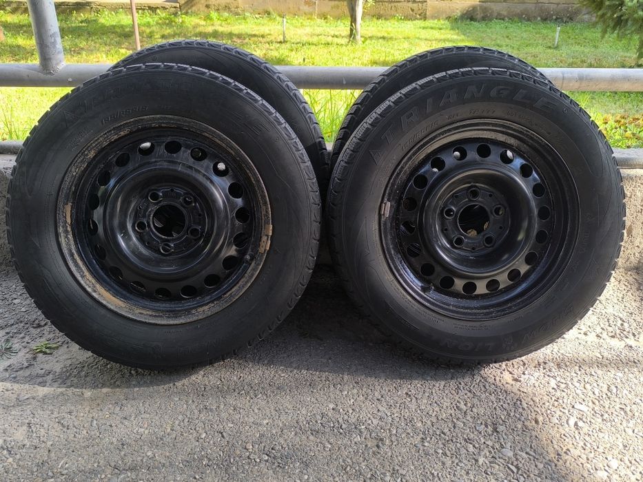 Диски и шинами зимние Triangle 195/65/R15