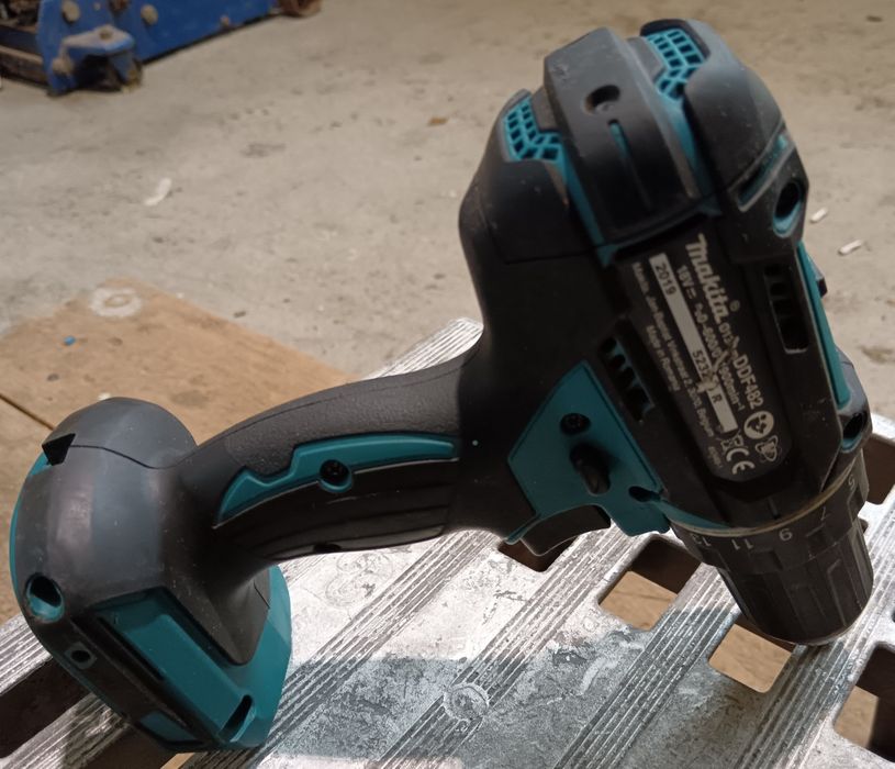 Corp filetantă MAKITA DDF482