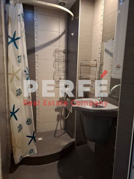 Дава се под наем Четиристаен апартамент в Бургас, Изгрев - 100 кв.м за 510 € - Снимка #7