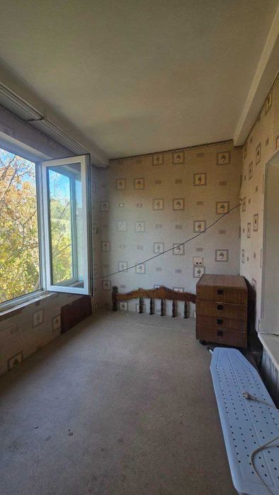 Метро Новза 2/4/5. Кирпичный дом, 2х6