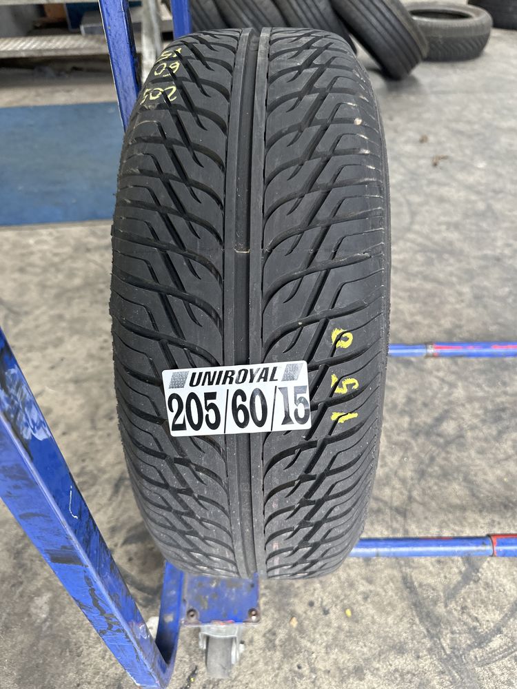 205/60/15 91H Uniroyal