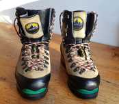 Bocanci dama de munte, alpinism Extrem