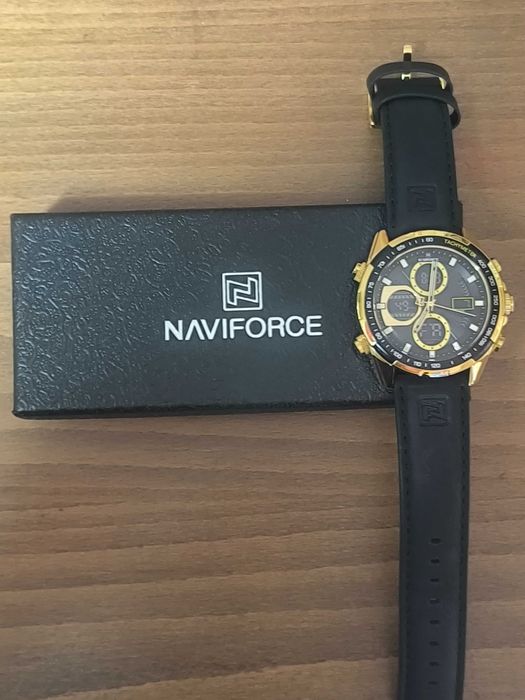 Стилен мъжки ръчен часовник