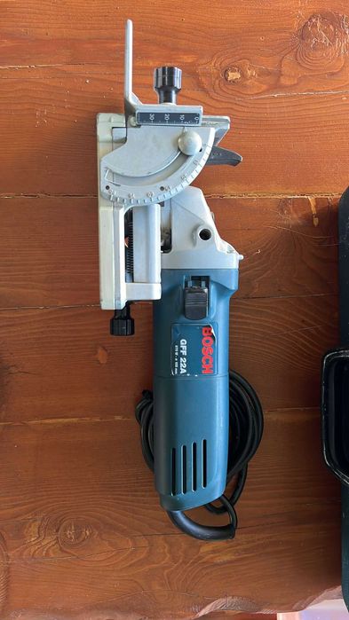 Bosch Professional GFF 22 A
