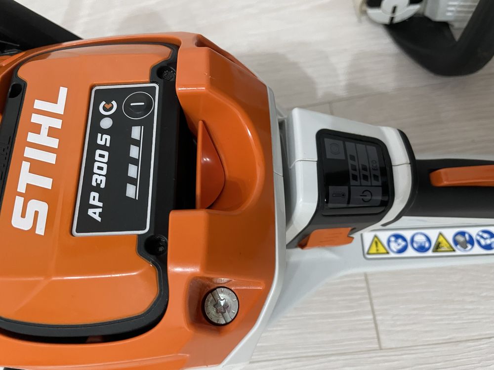 Stihl msa 300 si msa 220c