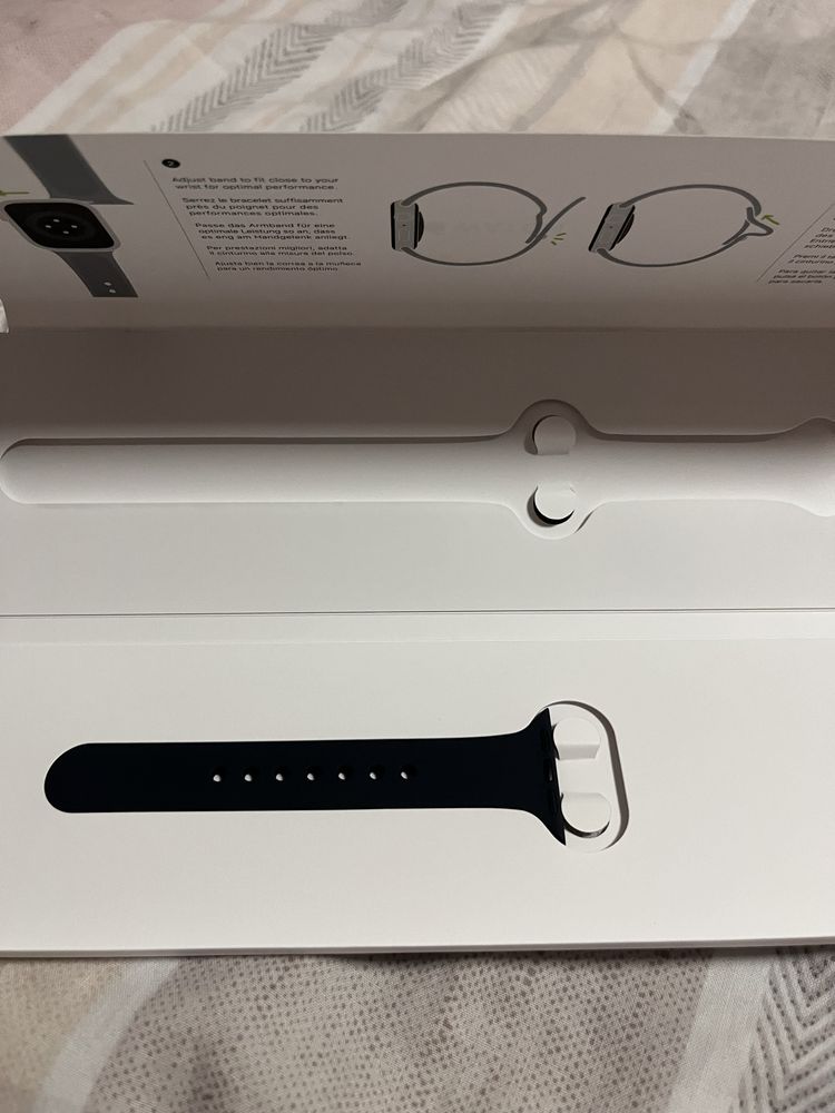 Apple watch SE.