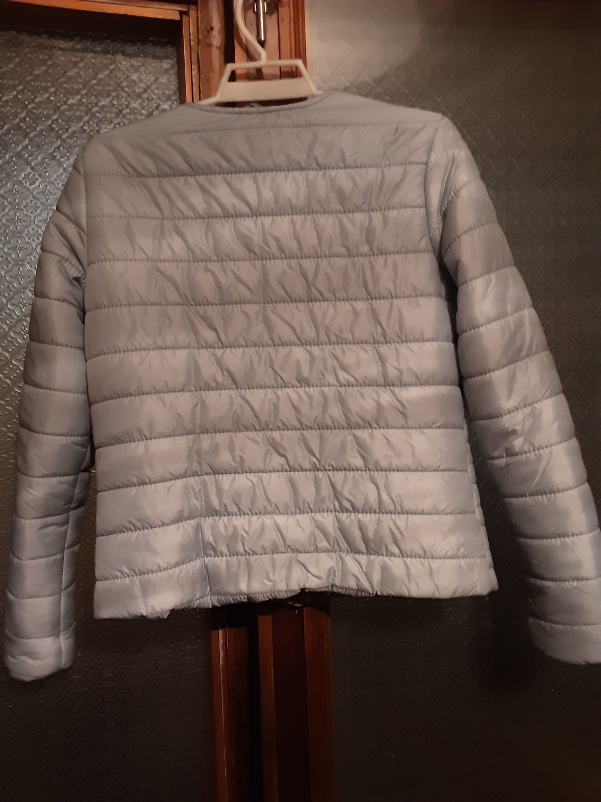 Куртка женская, размер 38