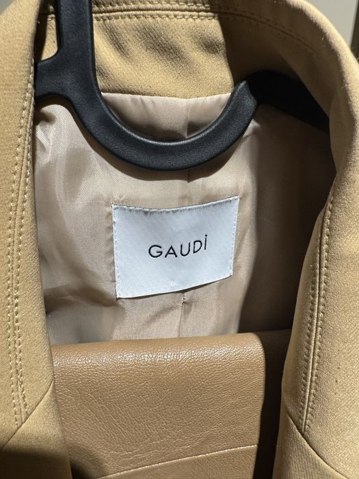 Сако в бежов цвят, Gaudi, размер С