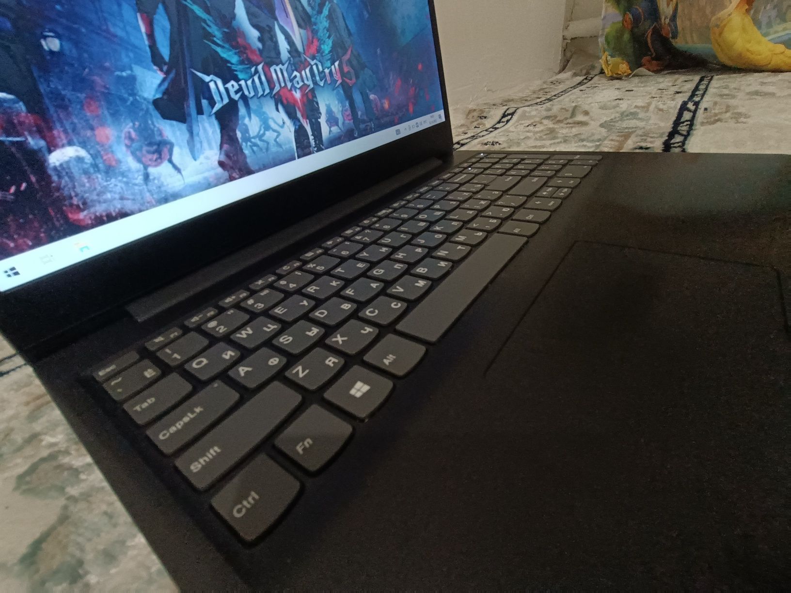 Продам почти новый ноутбук