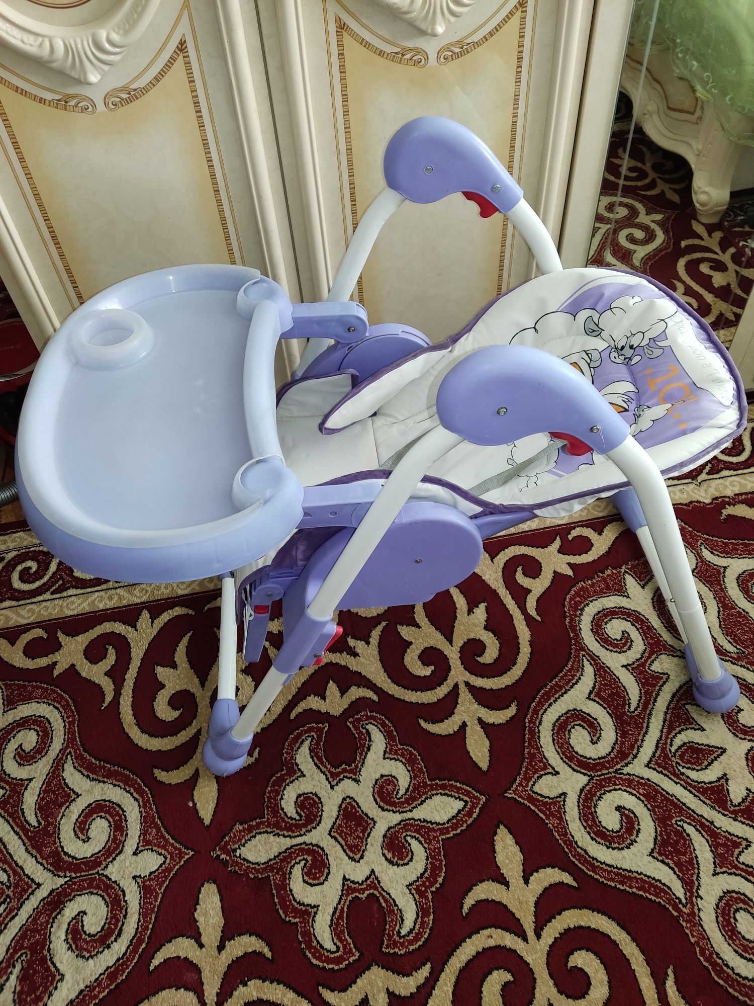 Стульчик для кормления!