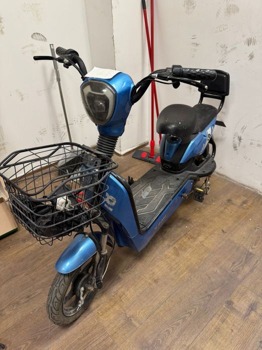 продам Электромопед W-fast Heroway 18 срочно