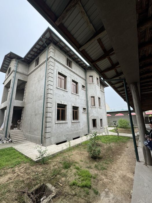 ПРОДАЕТСЯ ДОМ (ЮНУСАБАД) Зенид, рядом с американским посольством.