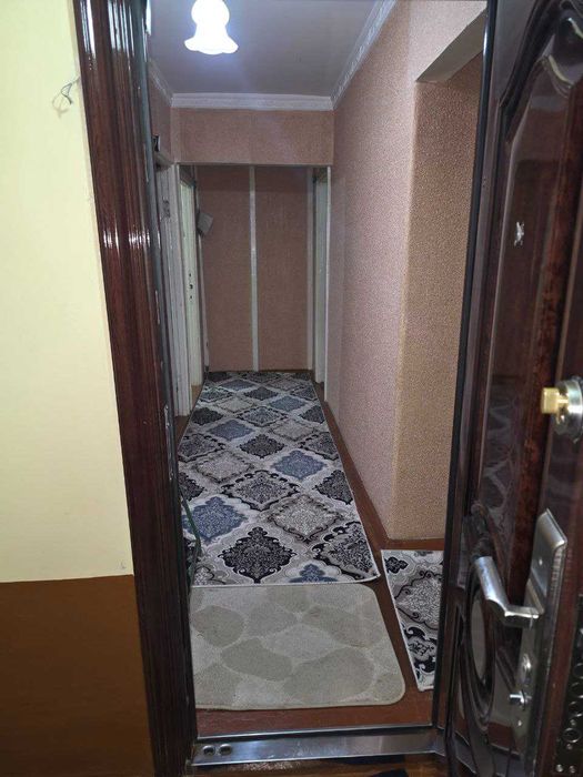 4 хонали квартира сотилади, 3 этаж, 80 кв.м.