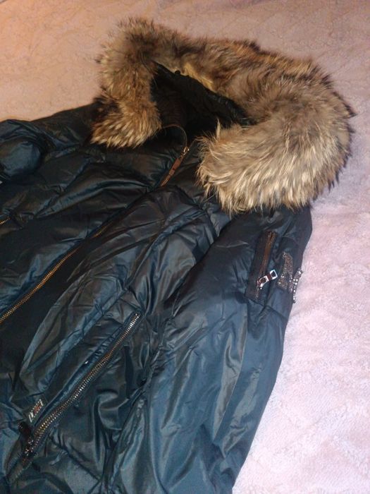 Продам зимнюю куртку