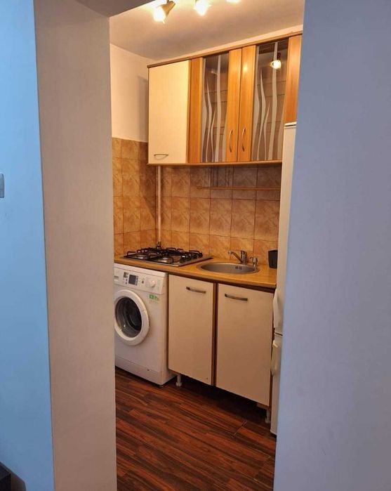 Inchiriez garsoniera