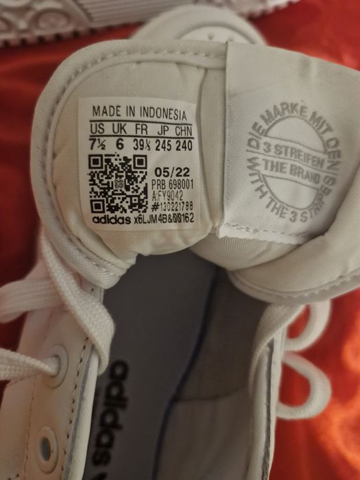 Adidasi unisex originali