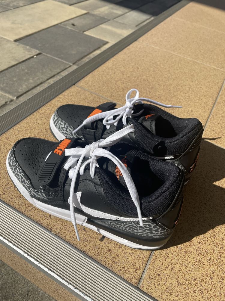 Vand Air Jordan Legacy
