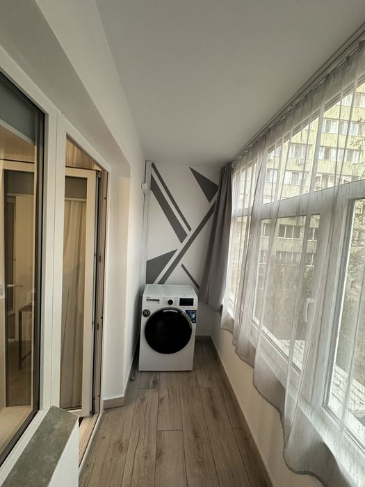 Proprietar vand apartament de 2 camere modernizat, Calea Sagului