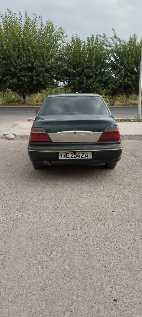 Nexia sotiladi benzinda yurgan