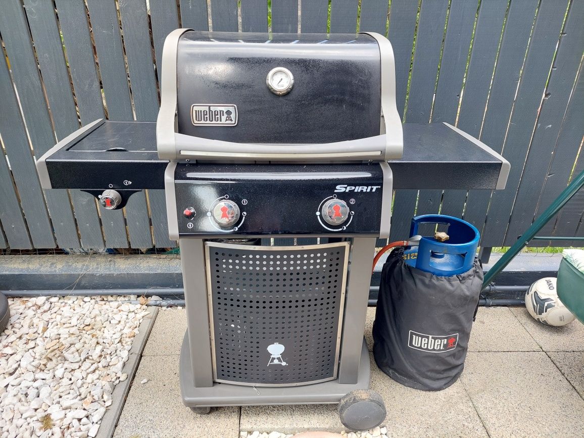 Gratar pe gaz Weber Spirit cu arzator lateral și butelie