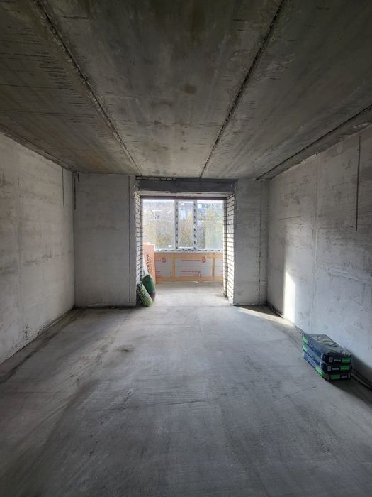 Продажа 1 конм.кв. мкр Строитель 39/3