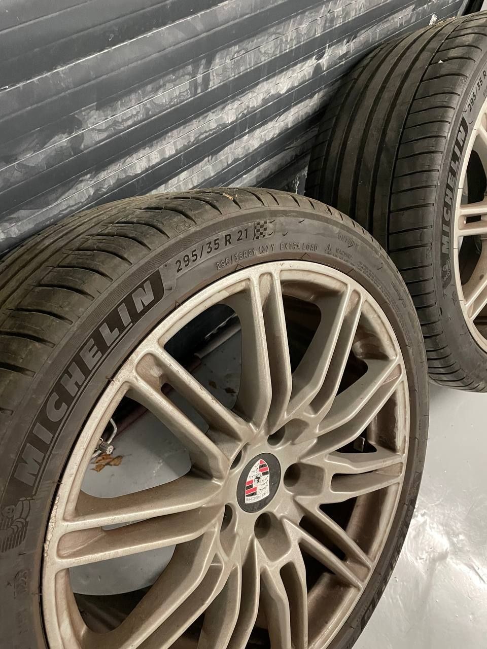 Продавам оригинални джанти за porsche cayenne+гуми michelin pilot spor