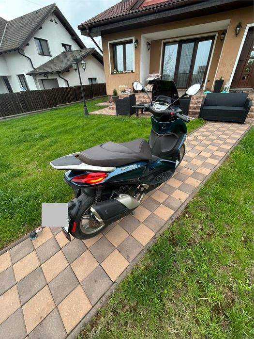 Piaggio Beverly 400