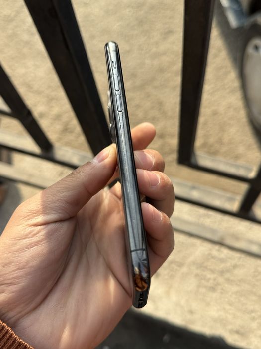 Iphone 11 pro Sotiladi