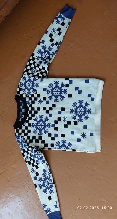 Свитера  женские