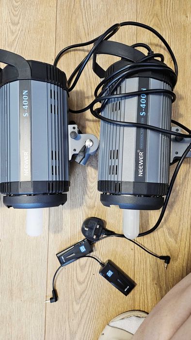 2 x Neewer S-400 N Studio Light Strobe Lumini Profesionale Studio