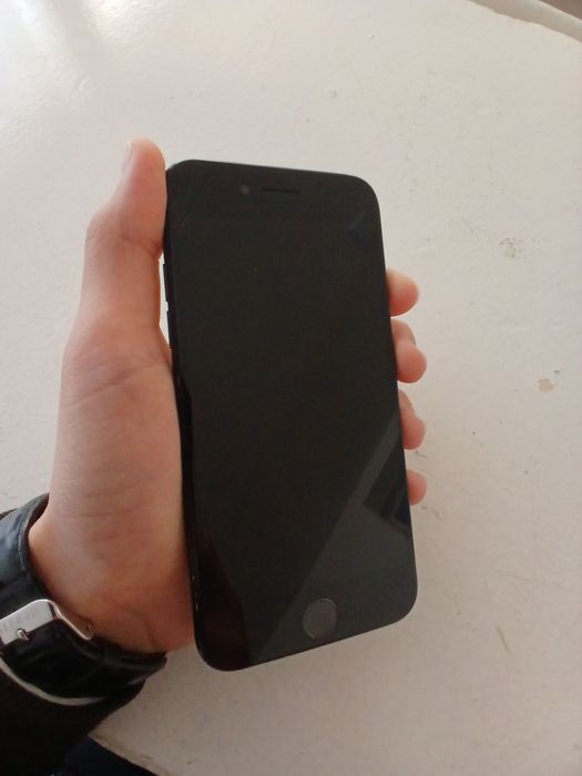 IPhone se 2020 joyi 128 emkost 100%