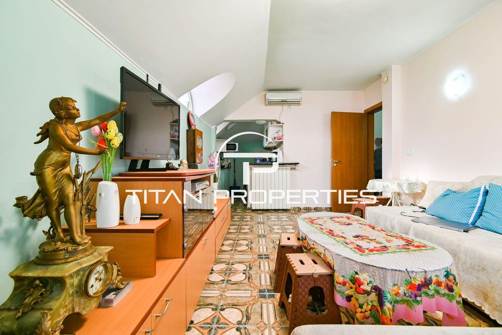 Къща за продажба в ж.к. Надежда 2