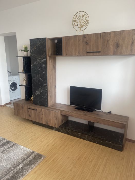 Apartament semidecomandat