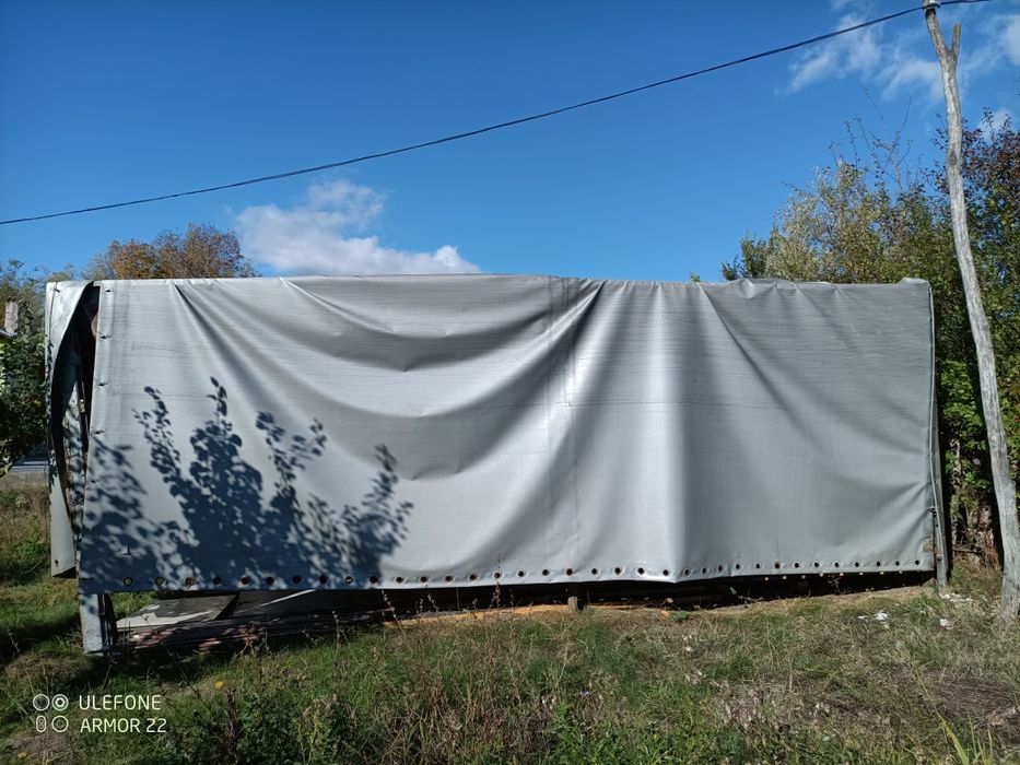 Prelata ieftin cu stelaj