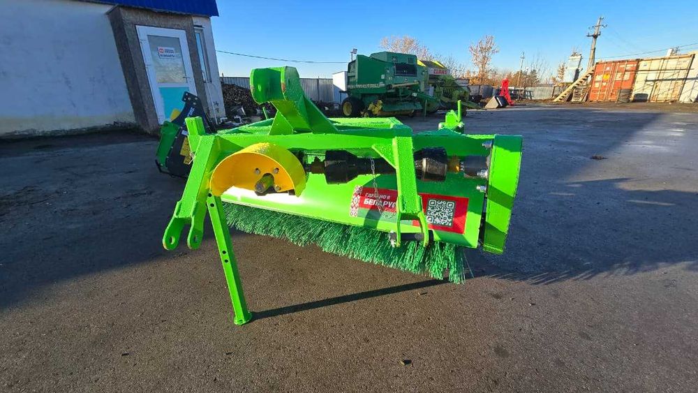 Щетка Kerland МП1600 — ширина 1600 мм, масса 180 кг, привод от ВОМ