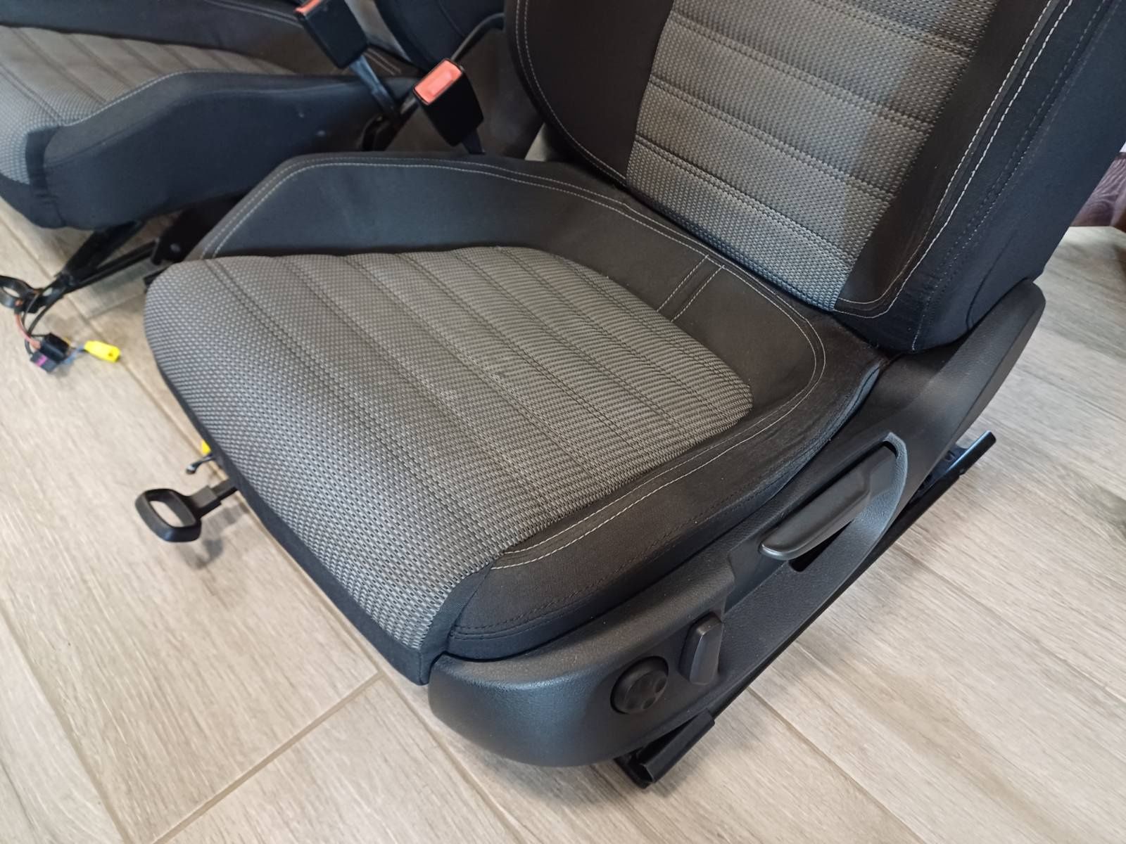 Салон за Volkswagen Passat CC