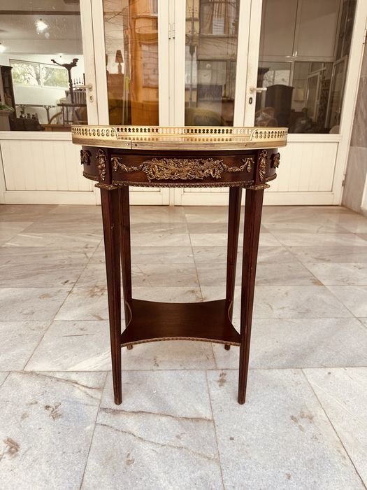 Френска антикварна масичка в стил Луи XVI (1890-1910)