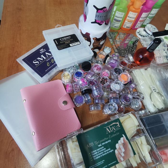 Accesorii /produse manichiura