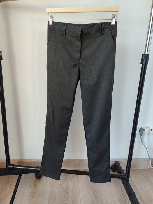 NOU Pantaloni gri, stofa, 12-13 ani