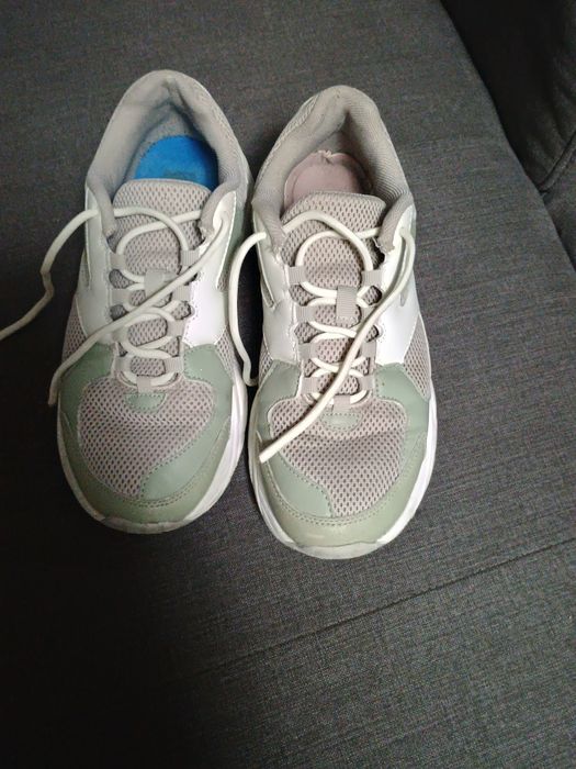 Adidasi soc mārime 40