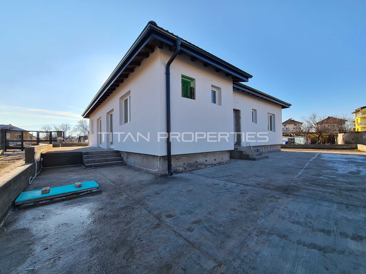 Продава се Къща в с. Крумово, Област Пловдив - 151 кв.м за 1755 €/кв.м - Снимка #1