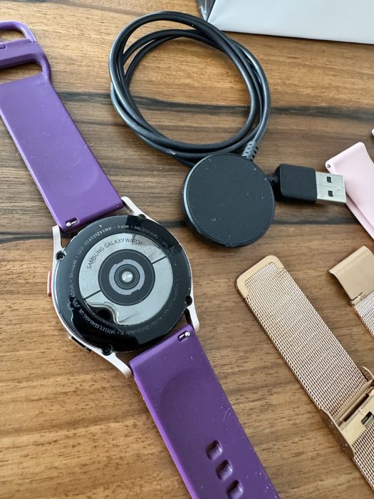 Часовник Samsung Galaxy watch 4