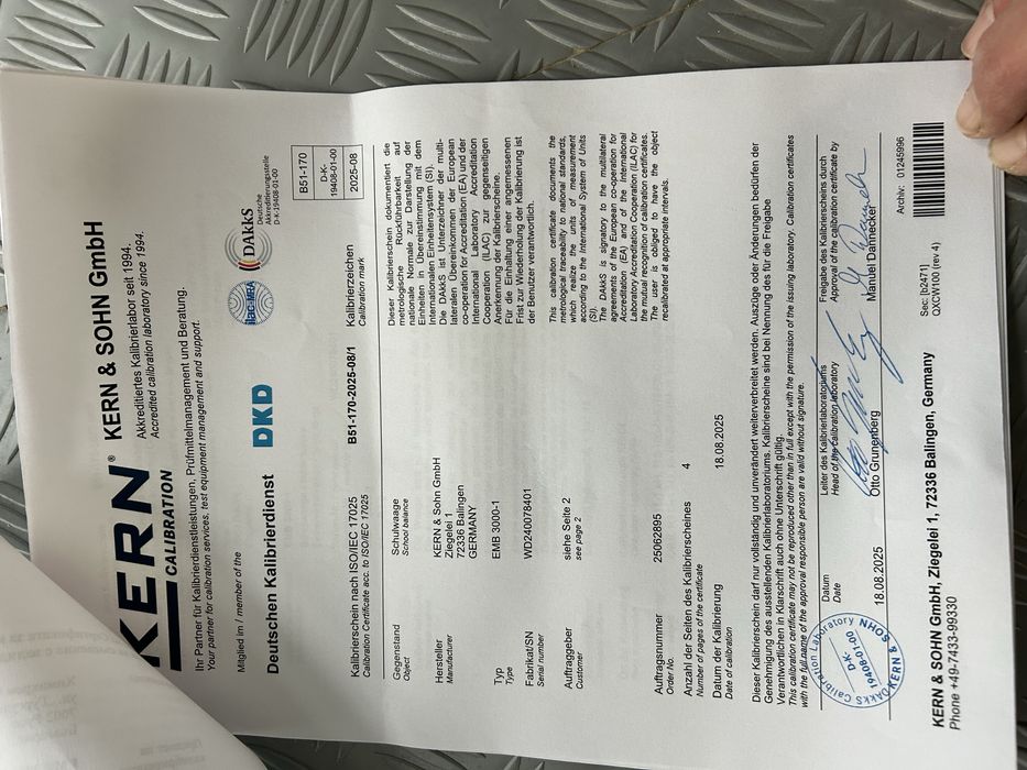 Везна с висока точност и сертификат