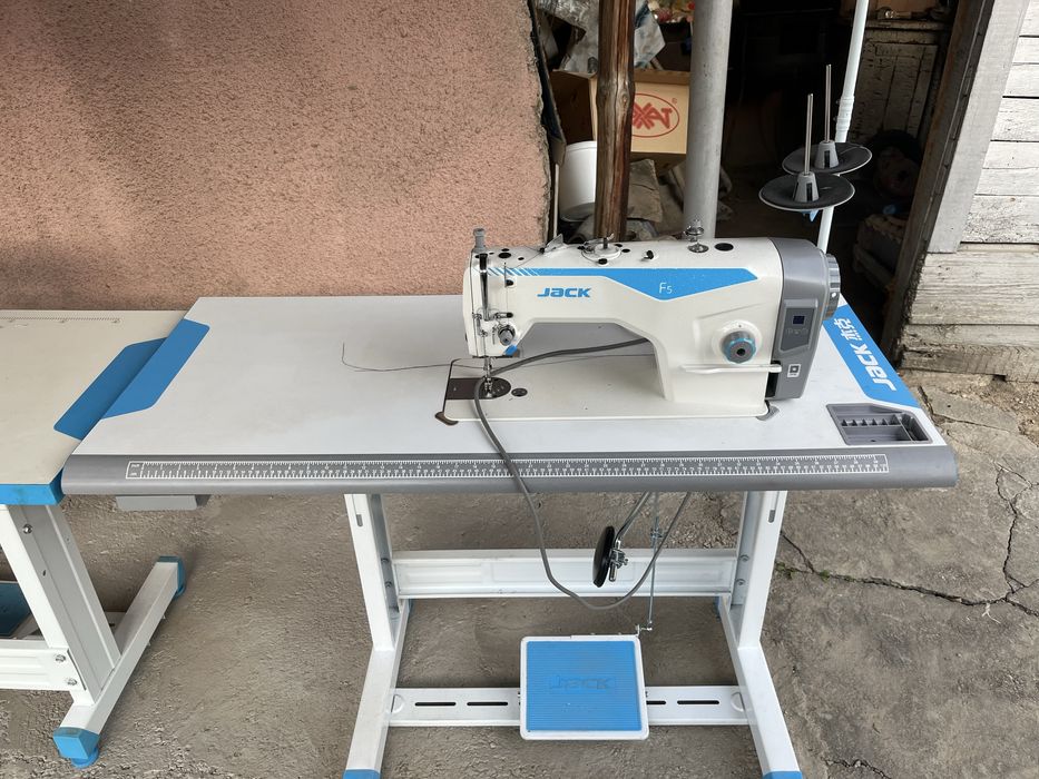 Швейная машинка Jack F5
